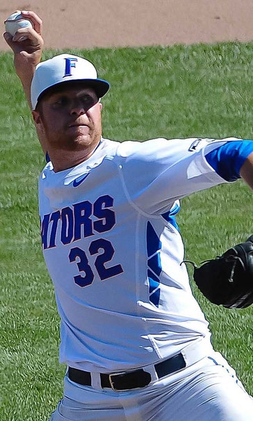 Top-seeded Gators appear to have pitching to deliver elusive CWS title